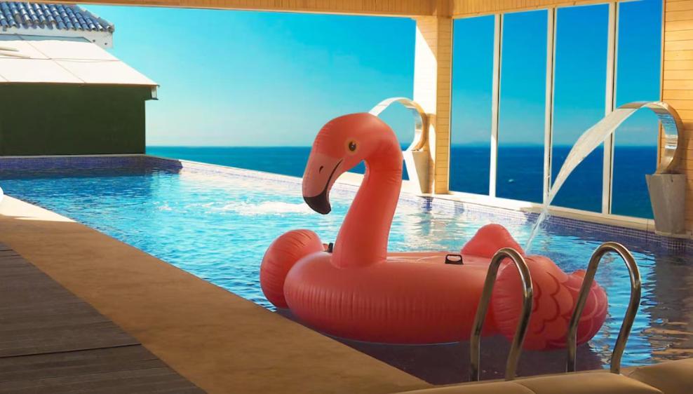 Mandarin Palace Hotel & Spa Tangier Exterior photo A flamingo float