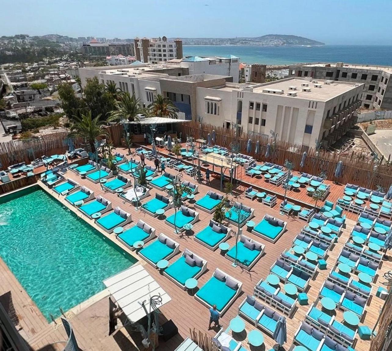 Mandarin Palace Hotel & Spa Tangier Exterior photo The pool at the W Hotel