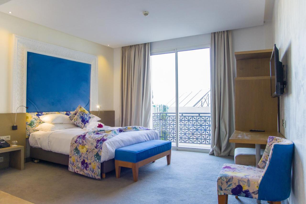 Mandarin Palace Hotel & Spa Tangier Exterior photo A room at the hotel